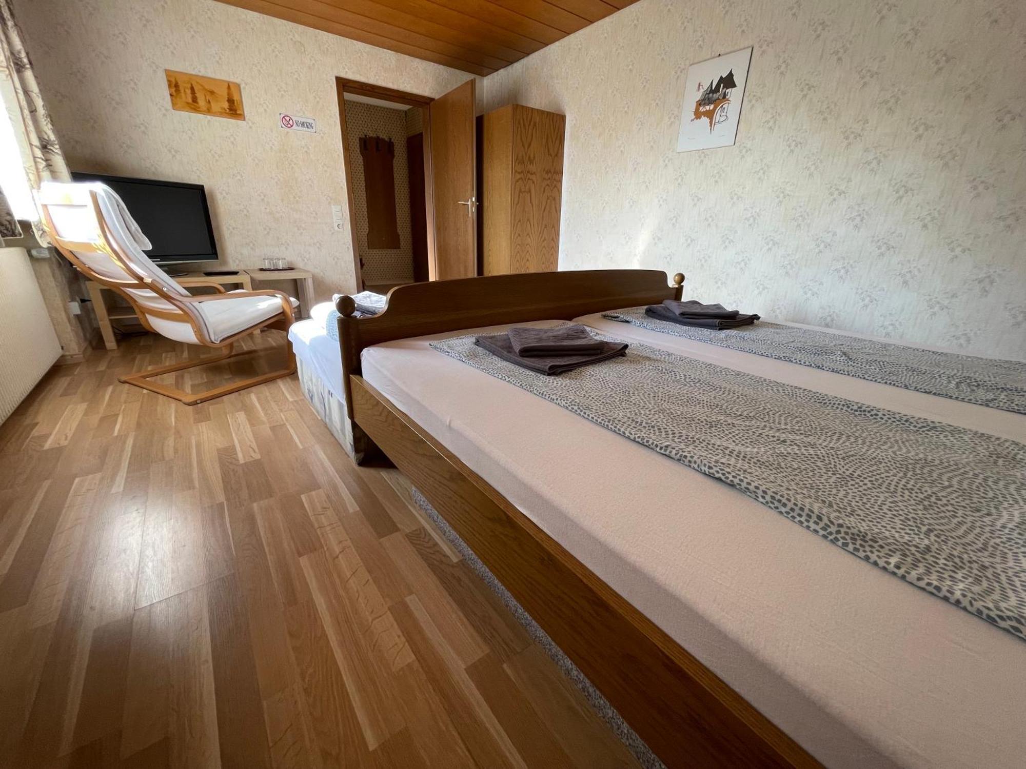 Beny Hotel Restaurant Hertingen Ngoại thất bức ảnh